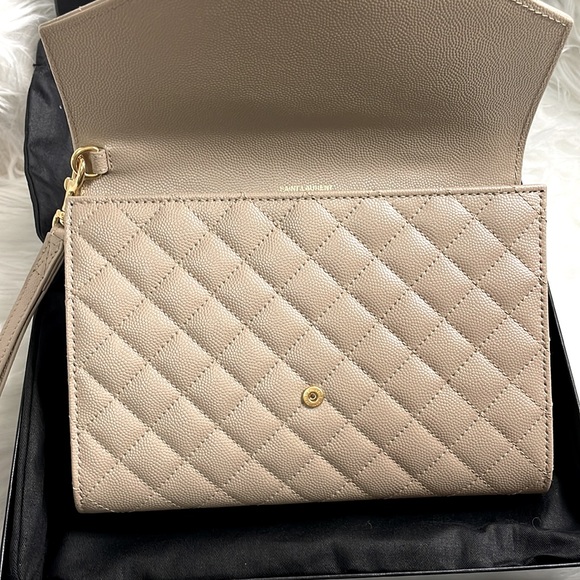 SOLD Saint Laurent monogram envelope clutch bag - Picture 6 of 13